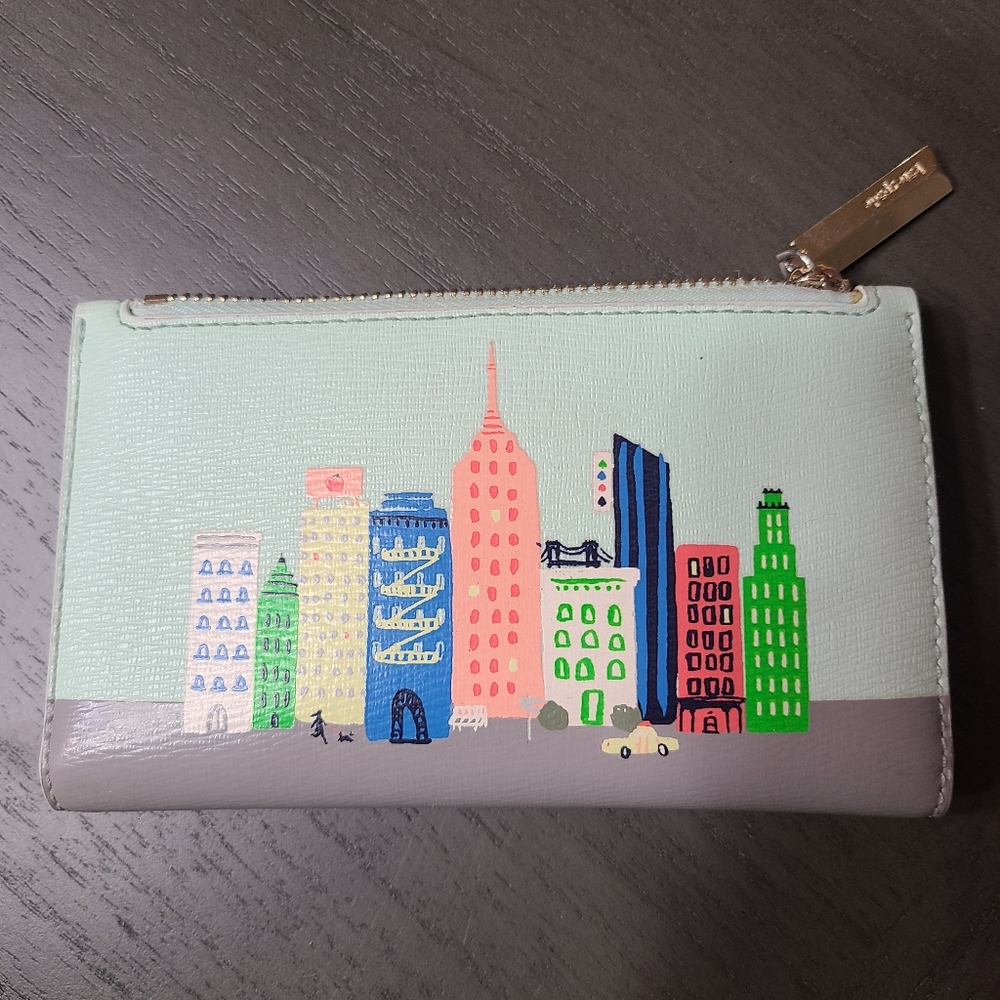 City Skyline Small Slim Bifold Wallet